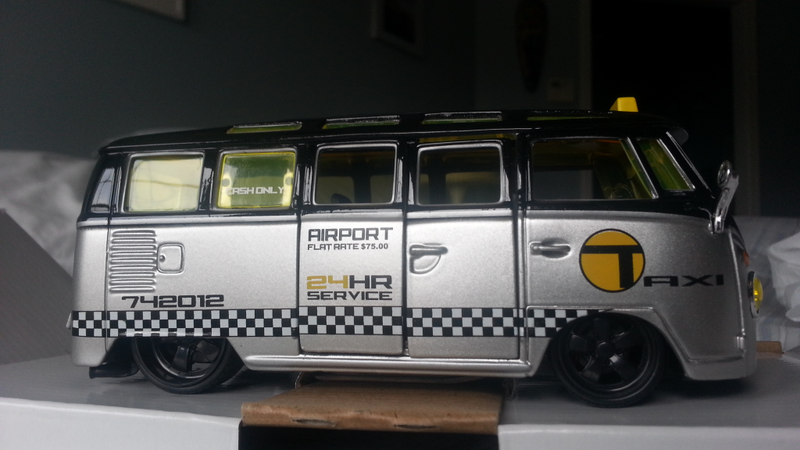 Illustration for article titled VW taxi van!